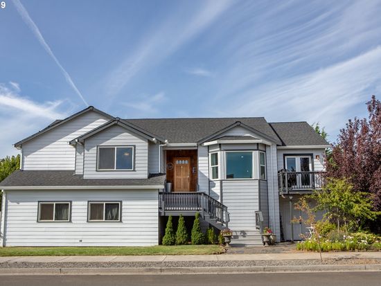 310 Pacific Ave Hood River Or 97031 Zillow