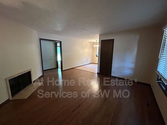 2nd image of 522 E Latoka Ct