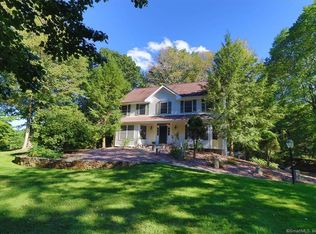 9 Newman Pl, Brookfield, CT 06804