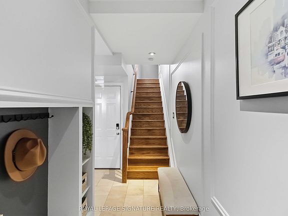 3rd image of 31 Furrow Ln