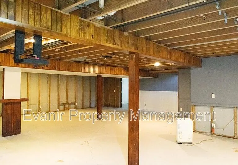 113 Brittany Ln — Photo 33
