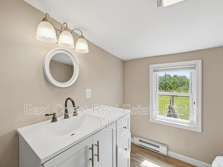 116 S High St — Photo 18