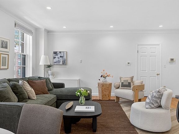 5th image of 17 Bowdoin St APT 3AB