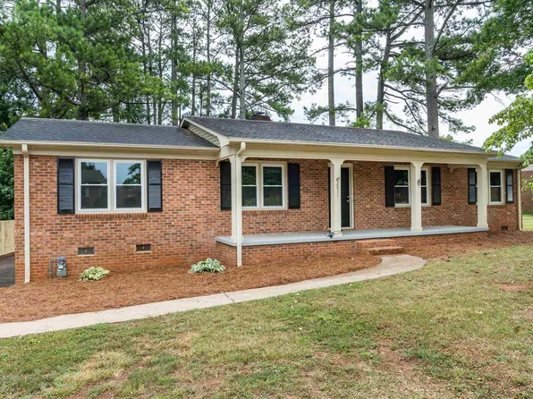 2031 Evergreen Dr, Boiling Springs, SC 29316