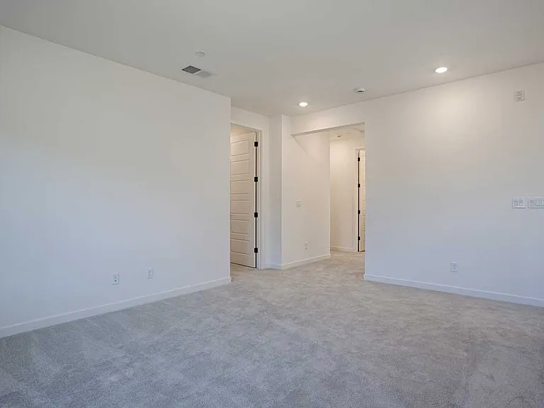 7131 Hakkan Dr — Photo 26