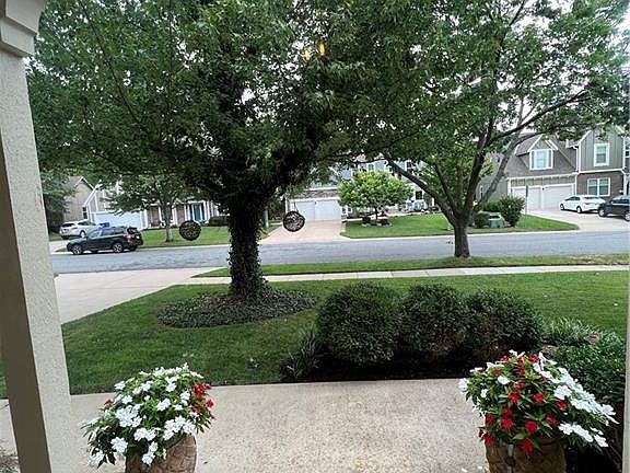 3rd image of 7905 W 153rd St