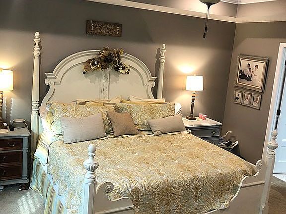 SPACIOUS Master bedroom 