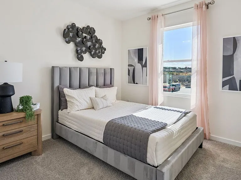 Second bedroom