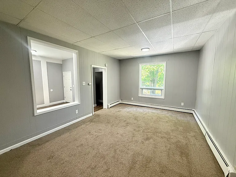 5 Linden Ave #1R — Photo 5