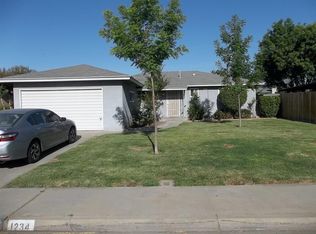 1234 Karen Ave, Clovis, CA 93612
