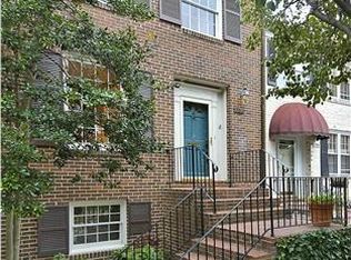 1736 Olde Towne Rd, Alexandria, VA 22307