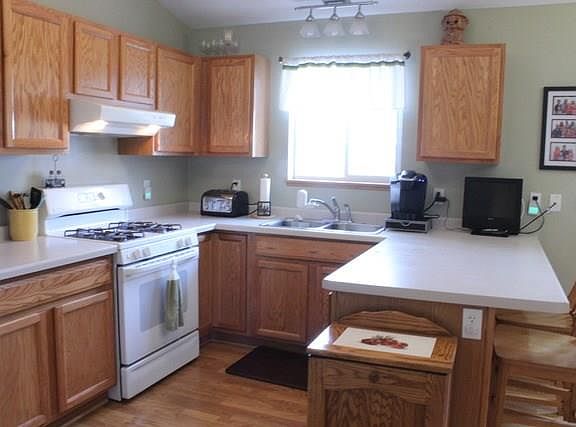 2nd image of 310 Stewart St