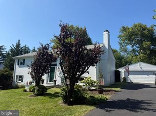 13514 Floris St, Herndon, VA 20171