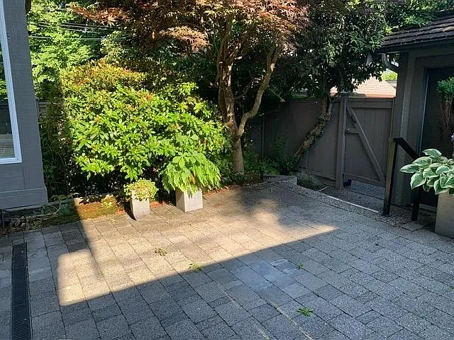 1937 W 13th Ave — Photo 16