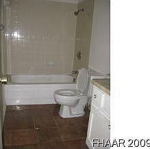 3rd image of 1025 Lindsey Cir