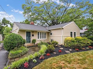 7904 Penn Pl, Alexandria, VA 22308