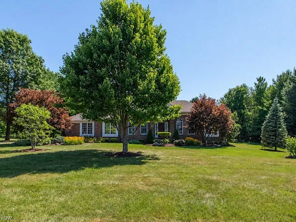 7635 Deerpath Trl, Seville, OH 44273