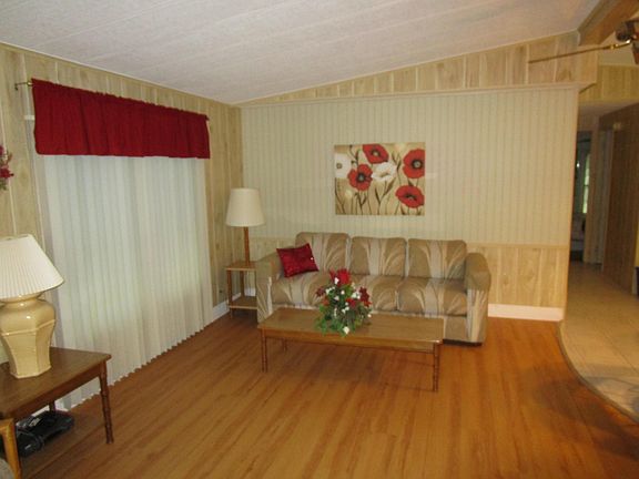 5th image of 7655 SE Independence Ave