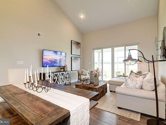 4th image of 35046 Wright Way