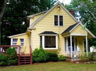 7 Oakwood Rd, Brimfield, MA 01010