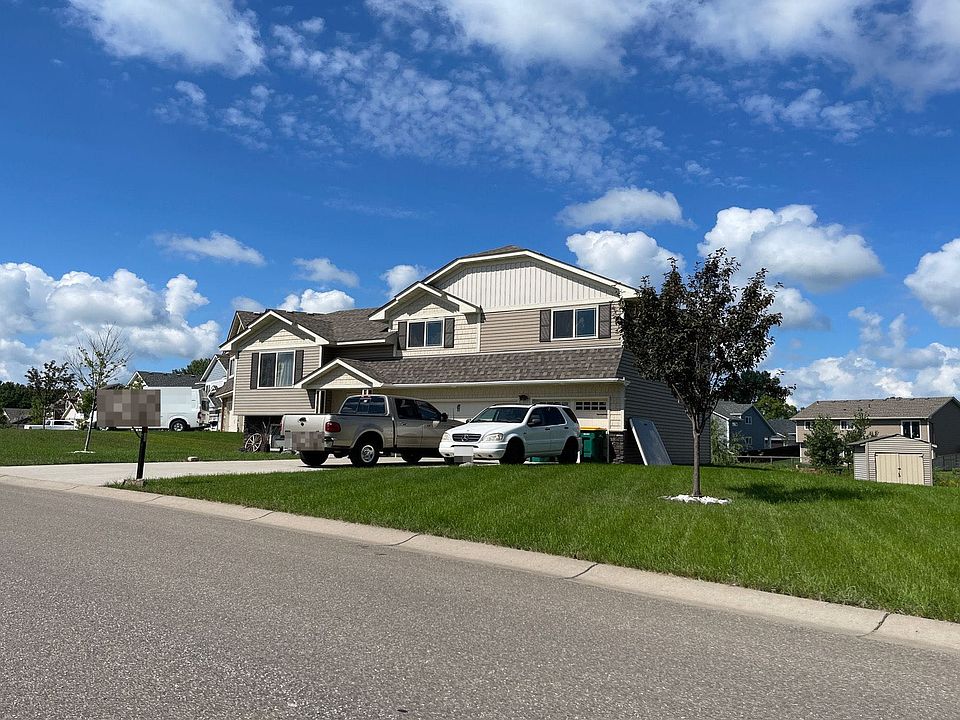 2nd image of 1639 Pinecone Ln