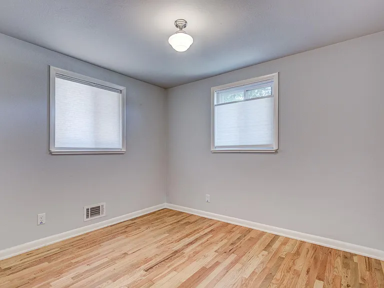 5303 Jellison St — Photo 17