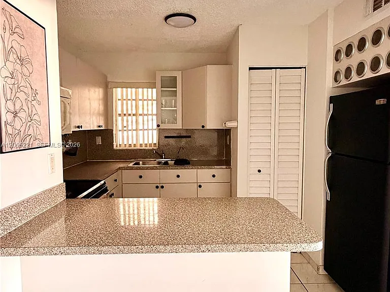 840 NW 87th Ave #406 — Photo 3
