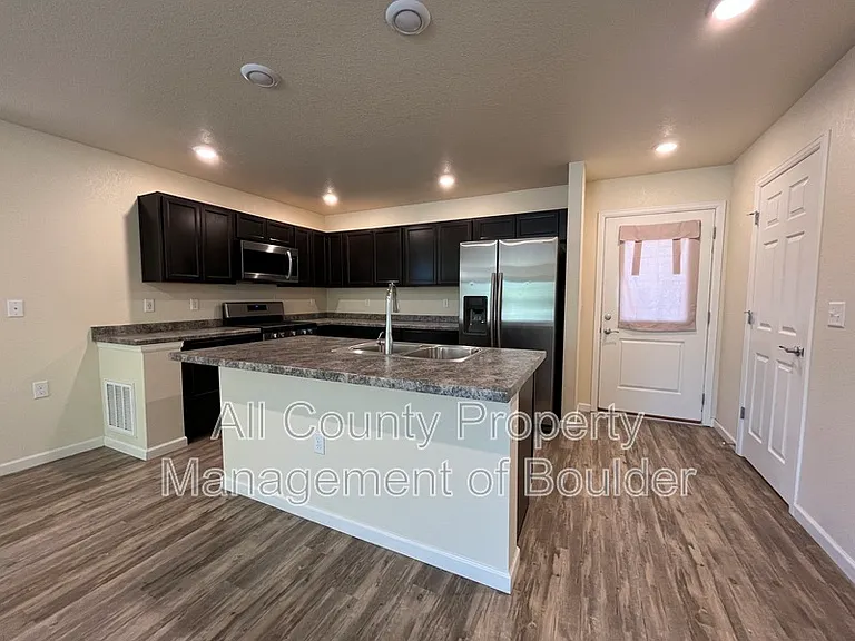 1208 Hummingbird Cir — Photo 4
