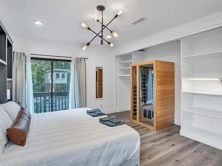 3550 Laketree Dr — Photo 21