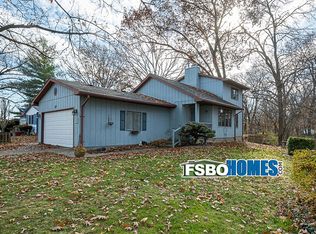 816 21st Ave, Moline, IL