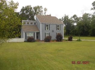 565 Rebecca Dr NE, Pelham, GA 31779