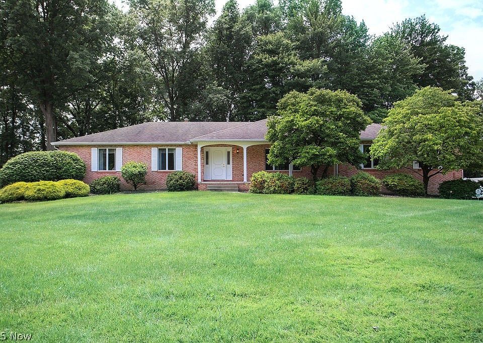 3695 Tippecanoe Pl, Canfield, OH 44406 Zillow