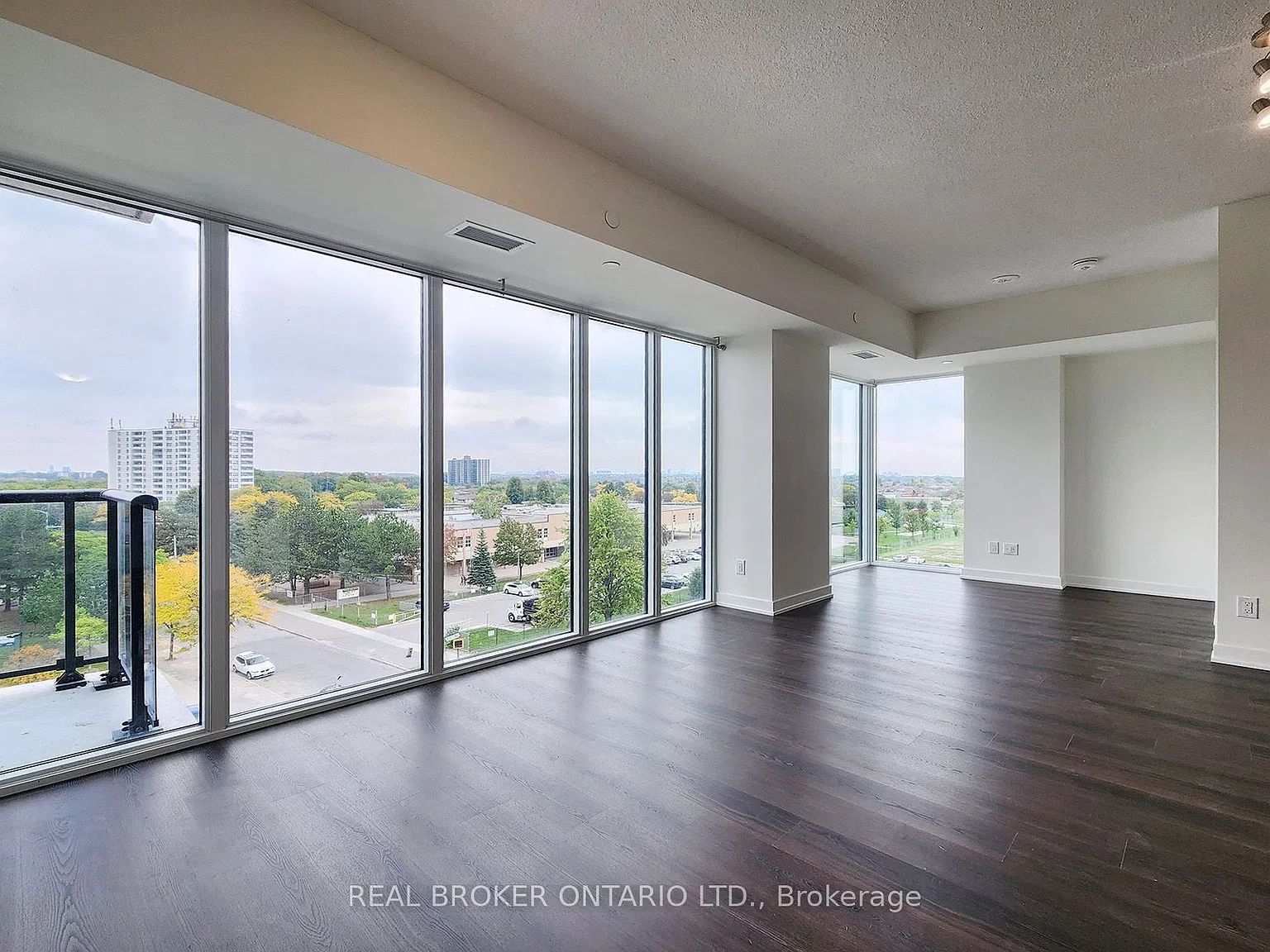 2 bed, $2,500 — Photo 4