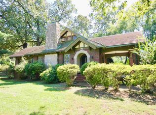 4075 Walnut Grove Rd, Memphis, TN 38117