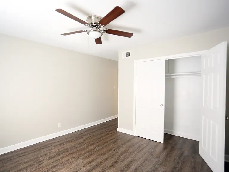 101 E Tidwell Rd #19 — Photo 2