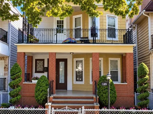 149 Bay 34th St, Brooklyn, NY 11214