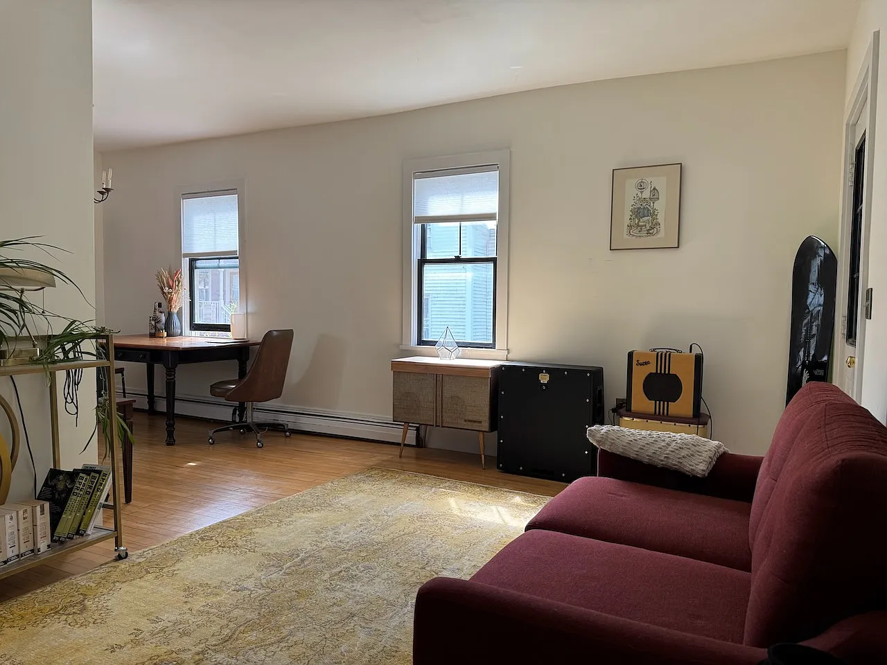 3 bed, 1.5 bath, 1010 sqft, $2,600 — Photo 2