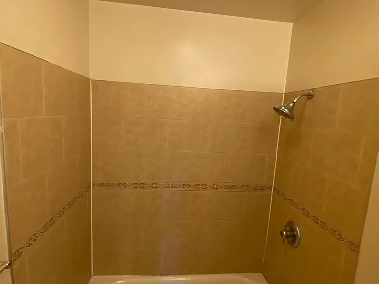 1514 W Cary St — Photo 12