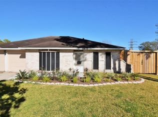 11602 Sharpview Dr, Houston, TX 77072