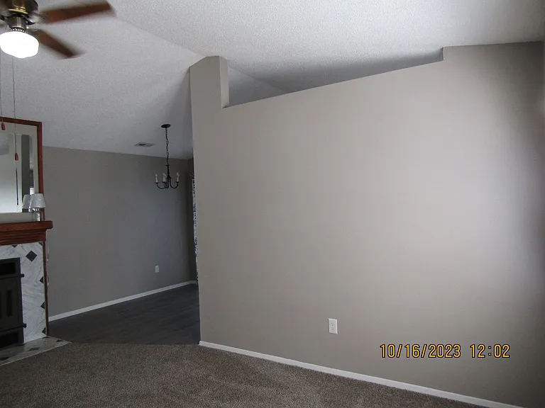 1256 Eaglewood Dr — Photo 5