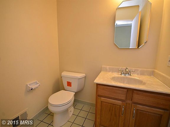 4th image of 106 Edith Dr