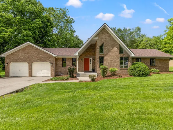 1108 Deer Haven Dr, Frankfort, KY 40601