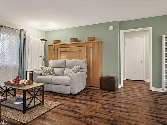 5th image of 48 N Center St