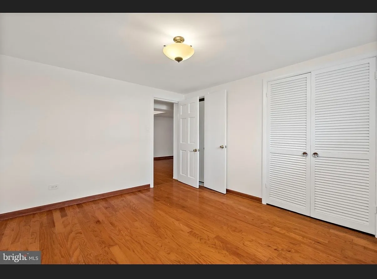 Woodmoor Ln, Mc Lean — Photo 2