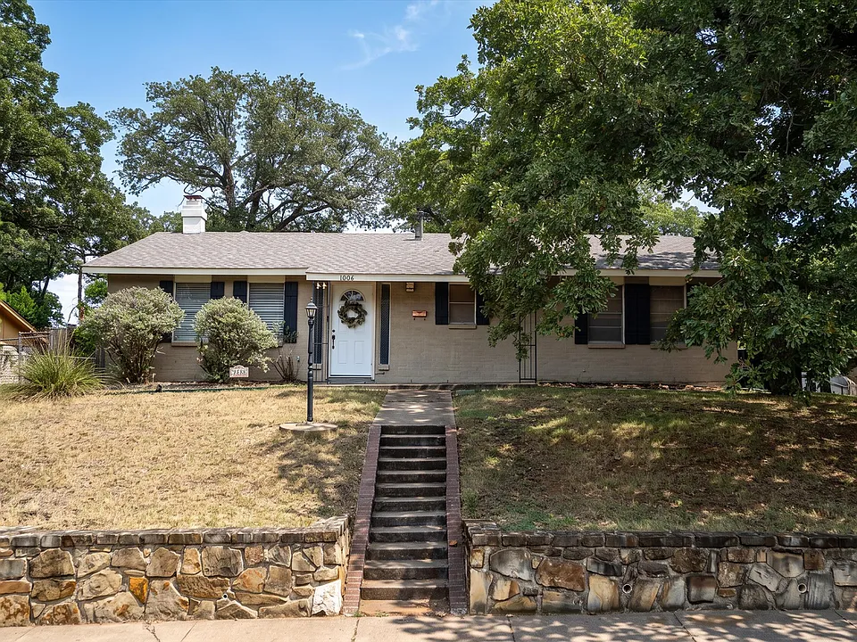 1006 Lucas Dr