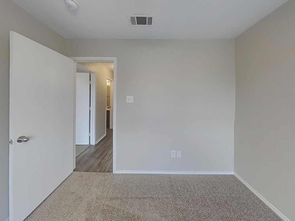 1st image of 933 Crowder Dr #66