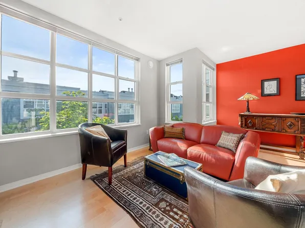 669 W 7th Ave #207, Vancouver, BC V5Z 1B6