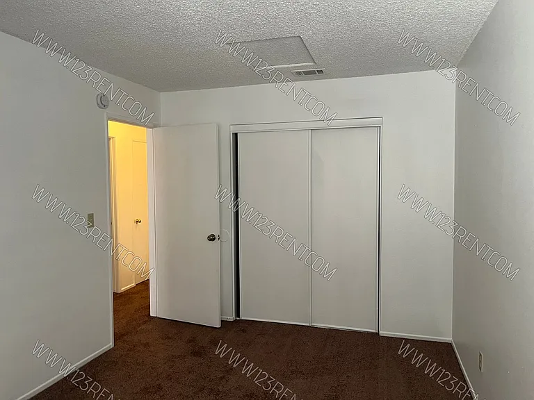 1628 Cactus Dr — Photo 13