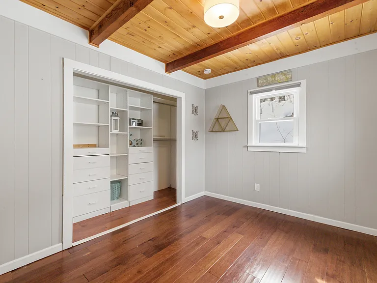 Hilltop Dr — Photo 26