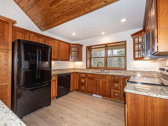 5th image of 9844 Baker Lake Rd